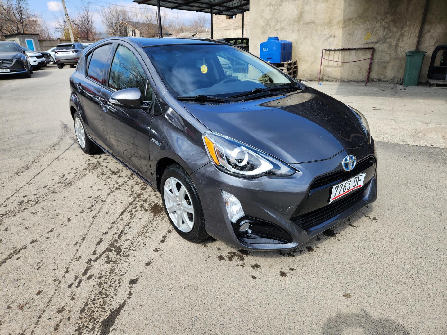 Toyota Prius C