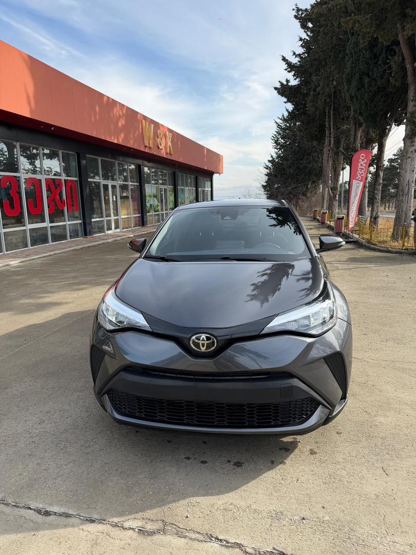 Toyota C-HR 2027 — photo 2