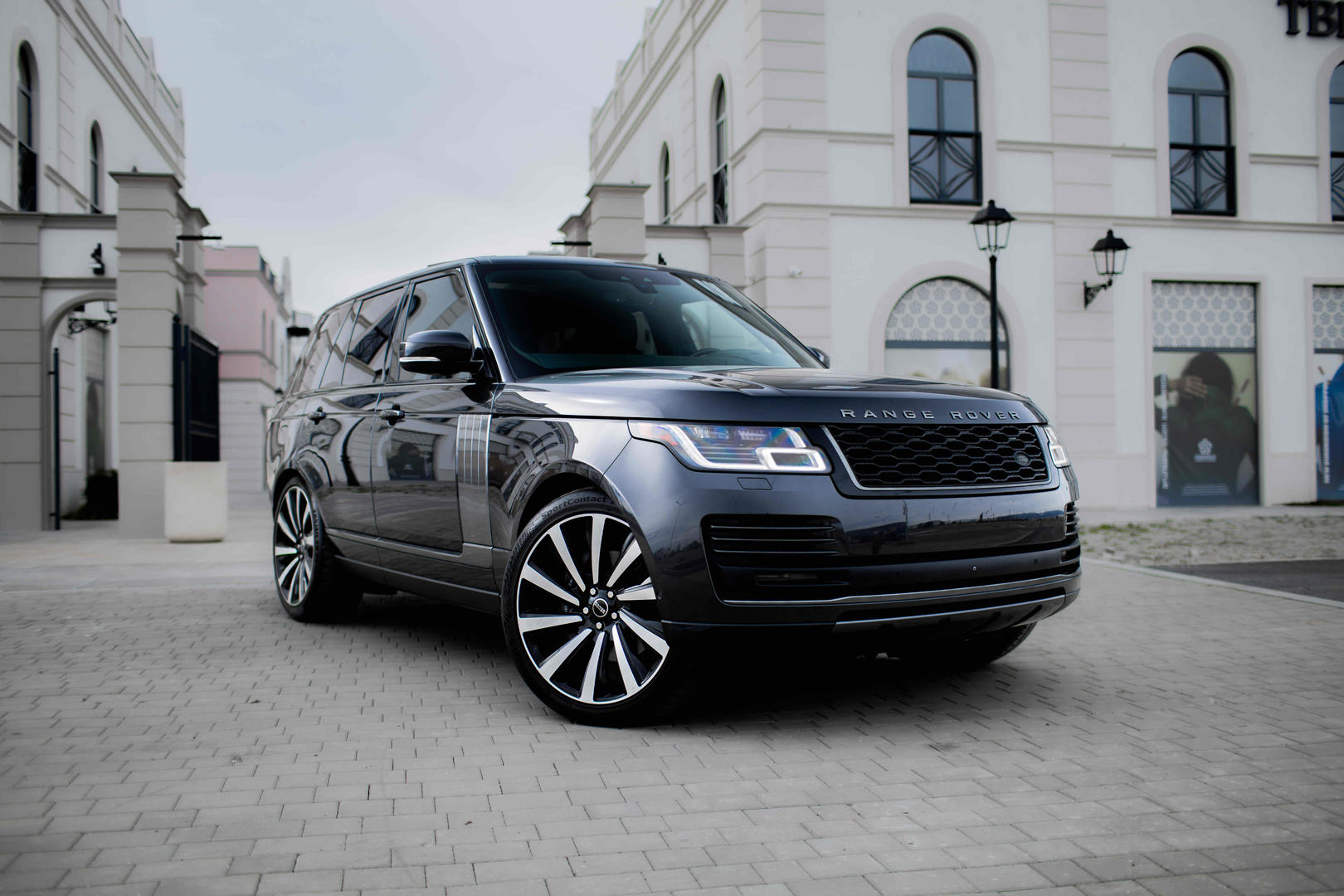 Land Rover Range Rover Vogue 2018 — photo 2