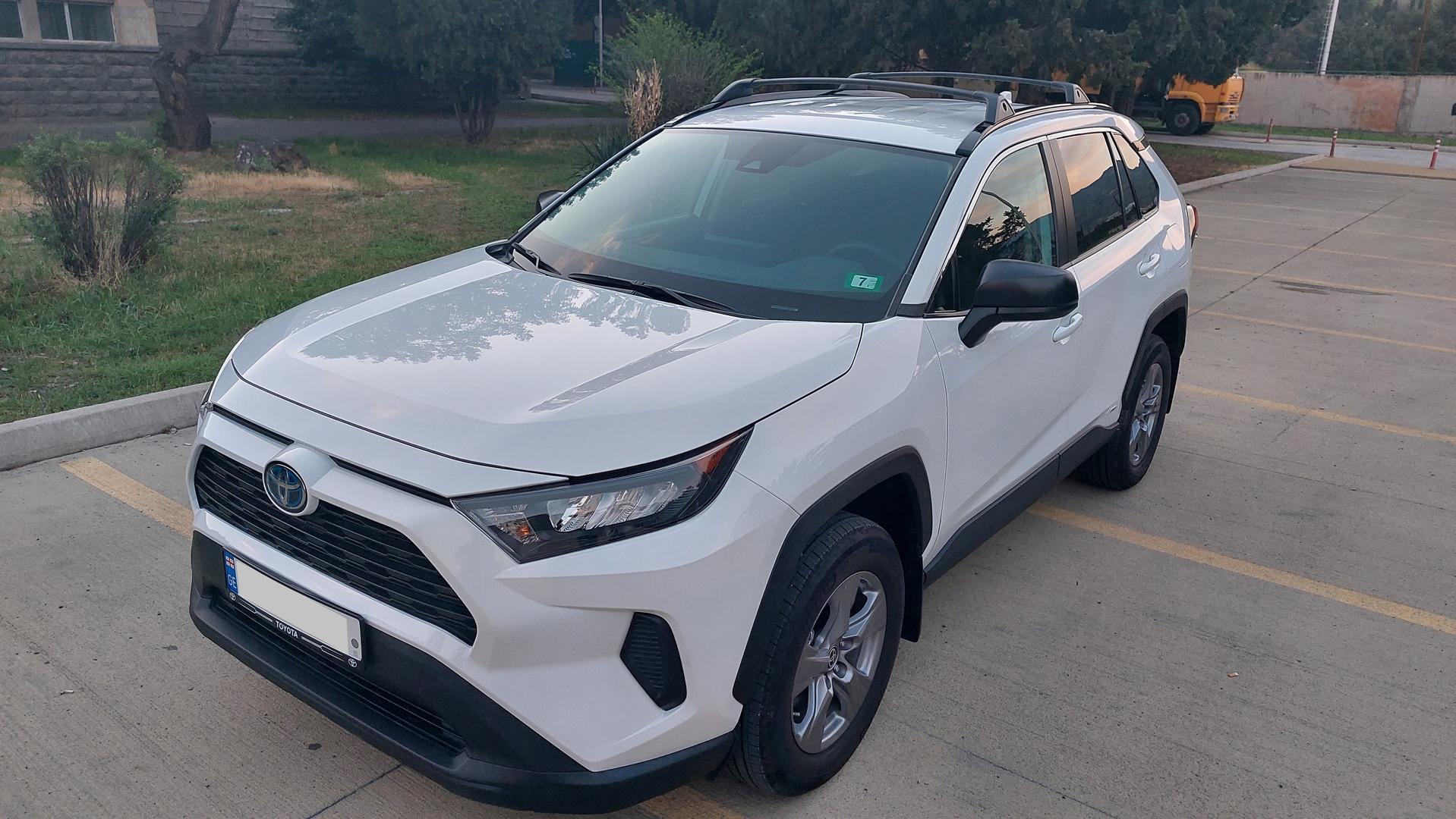 Toyota RAV 4 2022 — photo 2