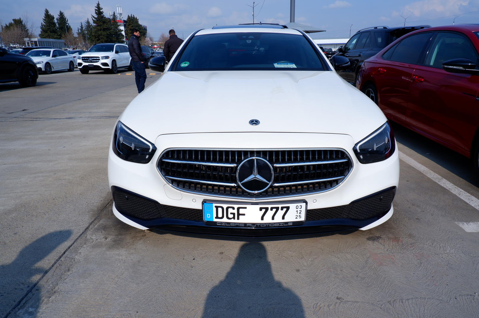 Mercedes-Benz E 200 2023 — photo 2