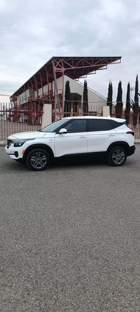 Kia Seltos 2023 — photo 2