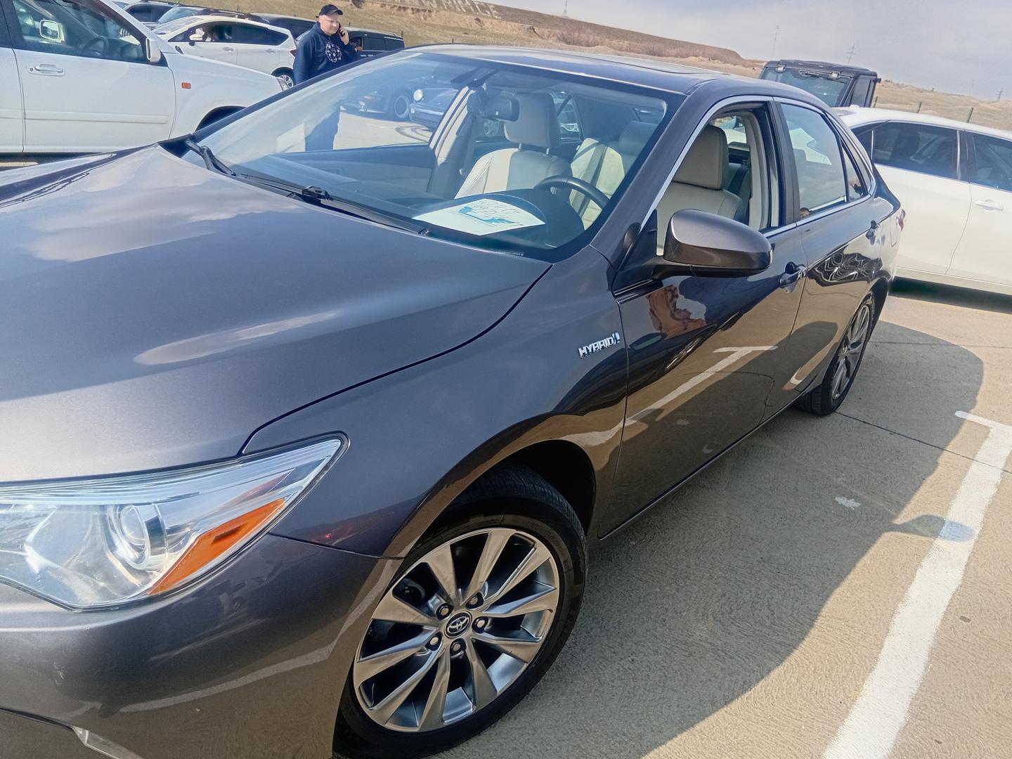 Toyota Camry 2015 — photo 2