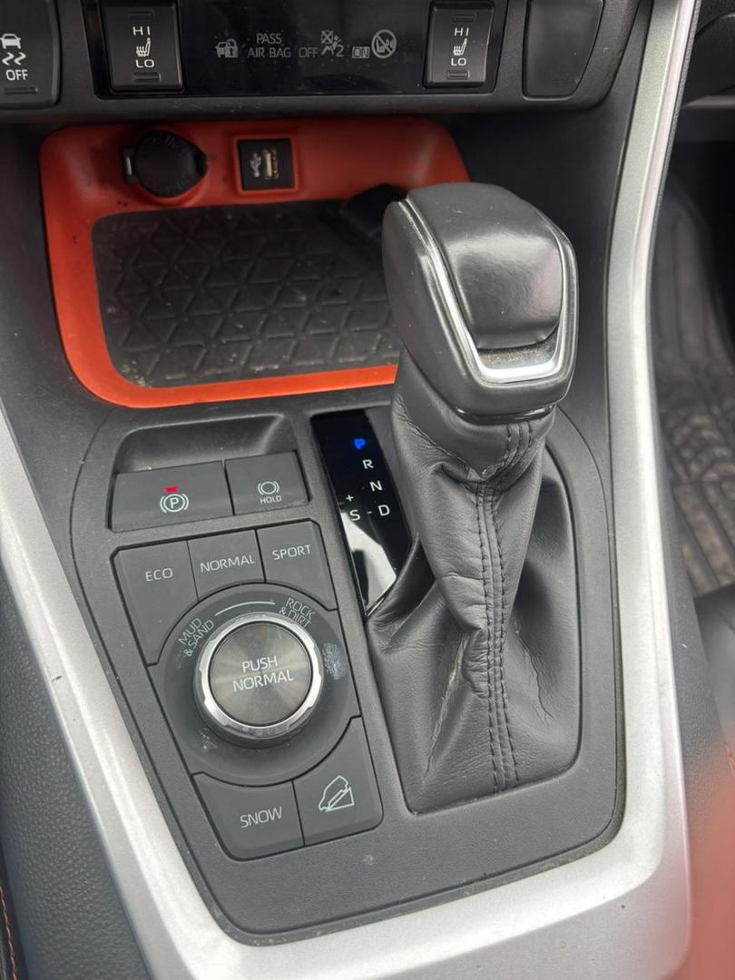 Toyota RAV4 2024 — photo 2