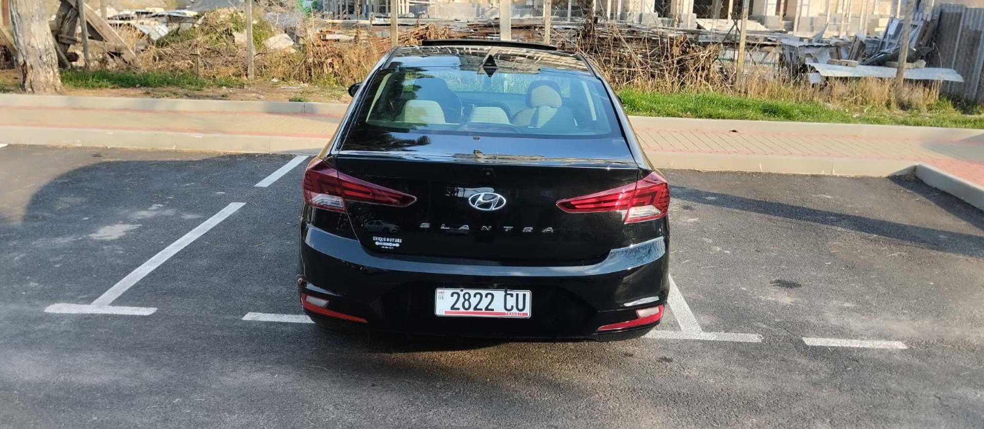 Hyundai Elantra 2020 — photo 2