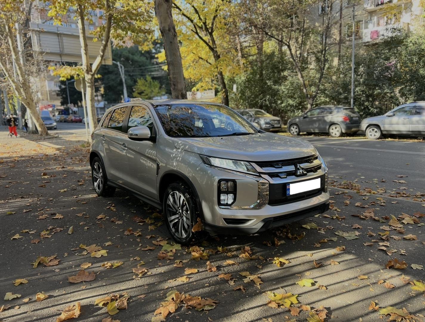 Mitsubishi Outlander Sport 2020 — photo 2