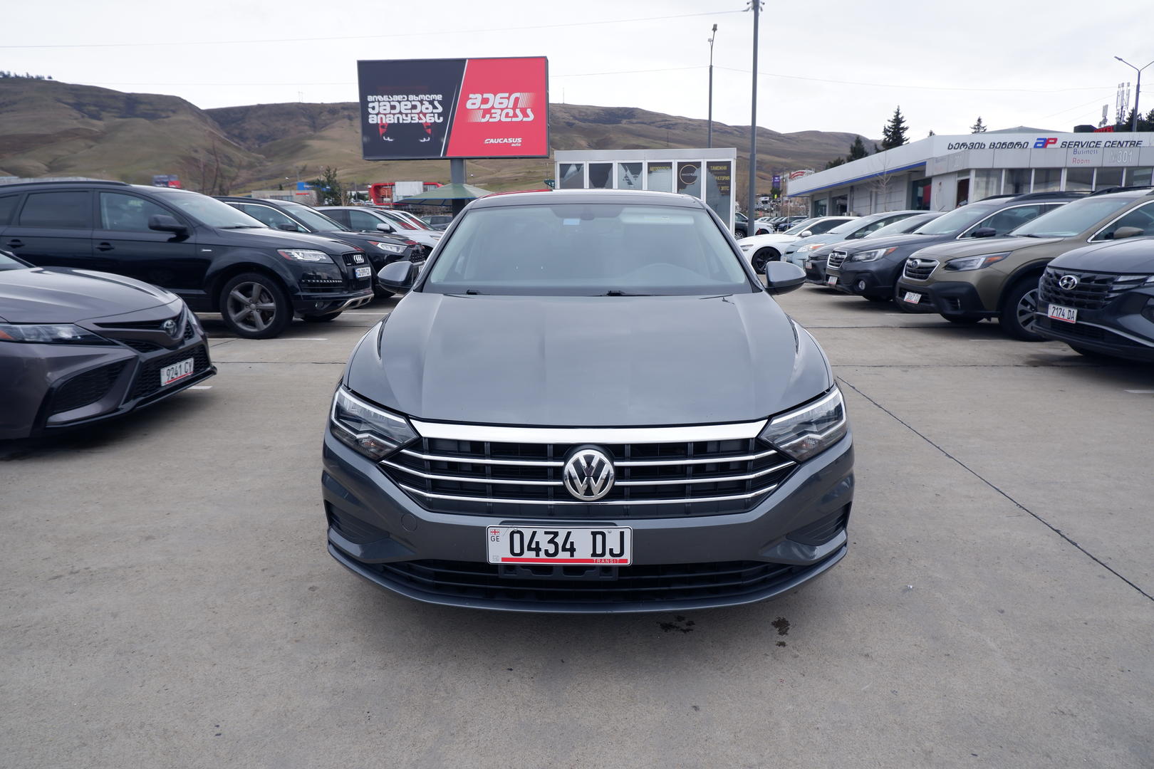 Volkswagen Jetta 2021 — photo 2