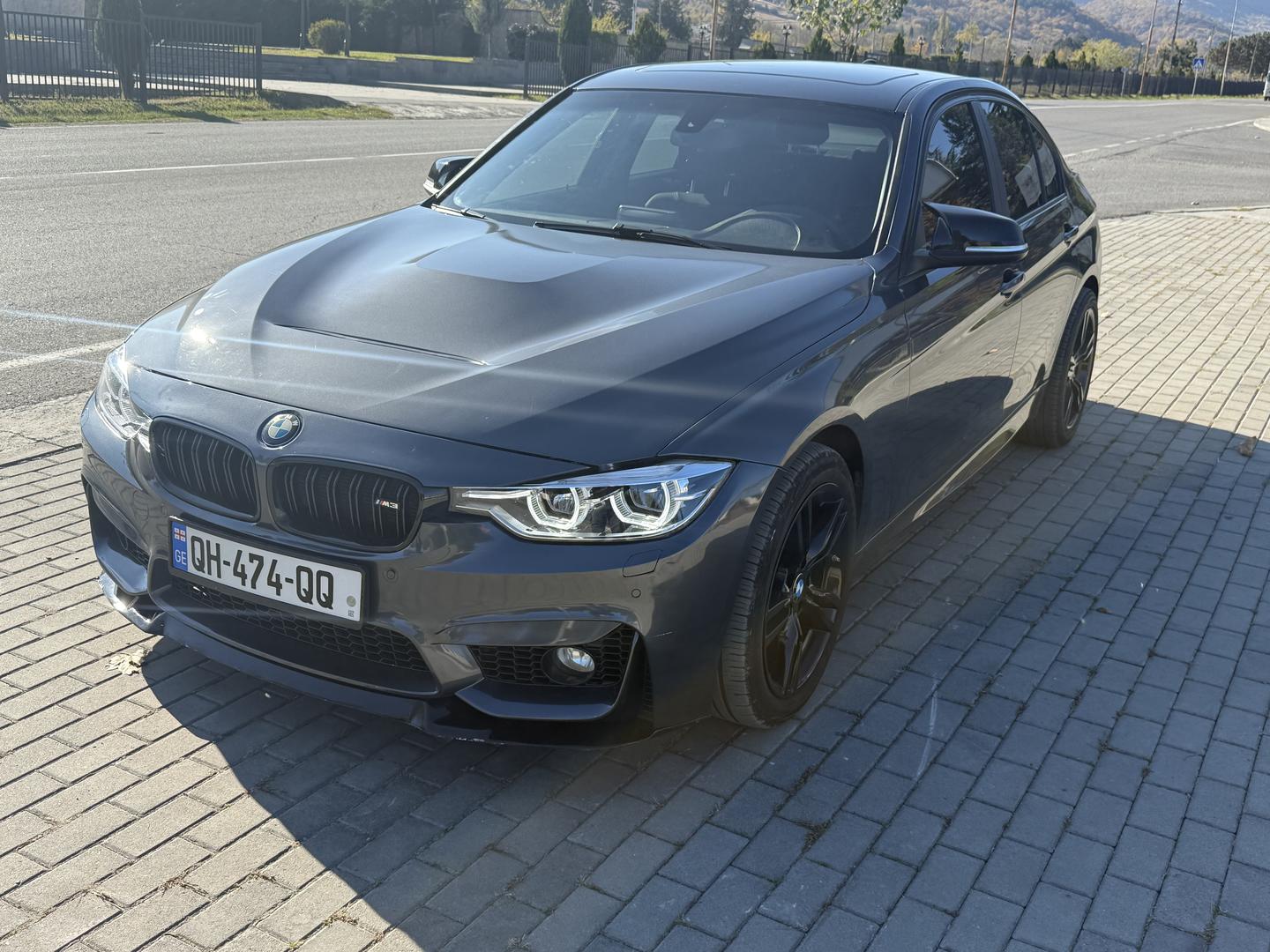 BMW 320 2016 — photo 2