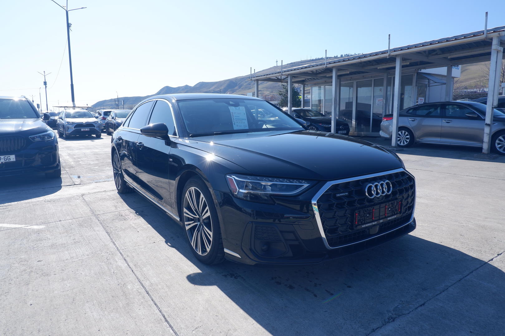 Audi A8 2023 — photo 2
