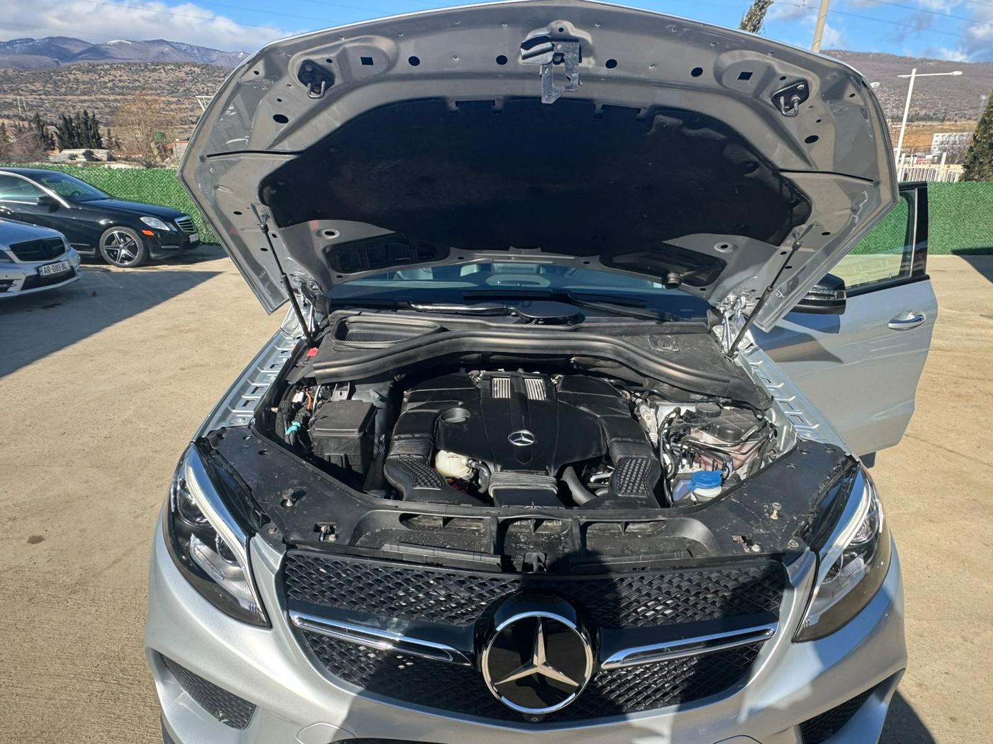 Mercedes-Benz GLE 43 AMG 2018 — photo 2