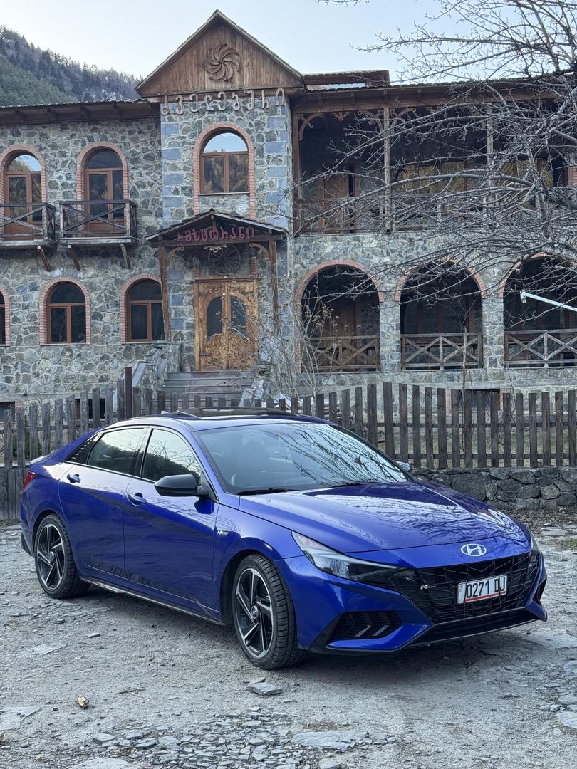 Hyundai Elantra 2023 — photo 2