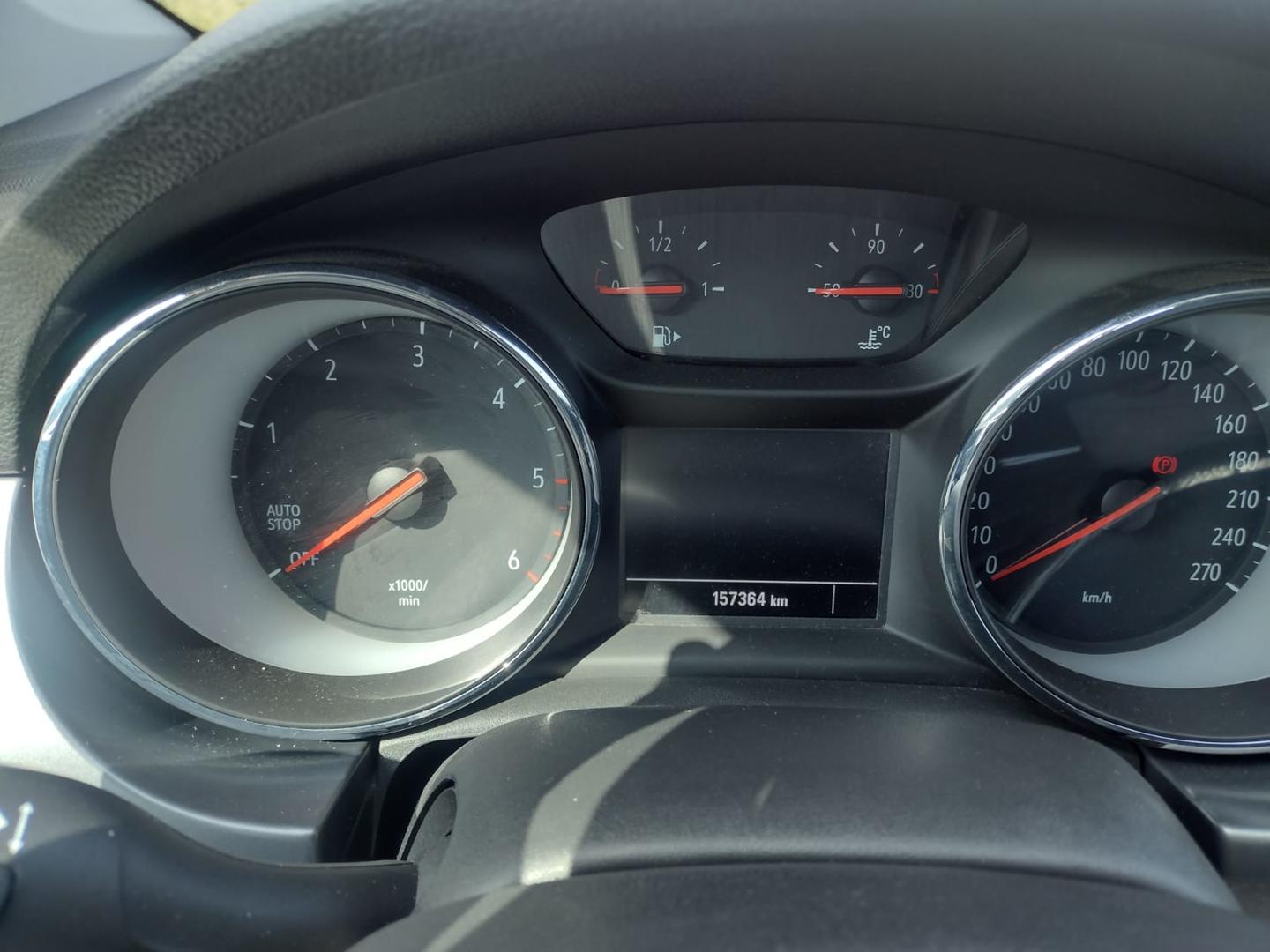 Opel Astra 2017 — photo 2