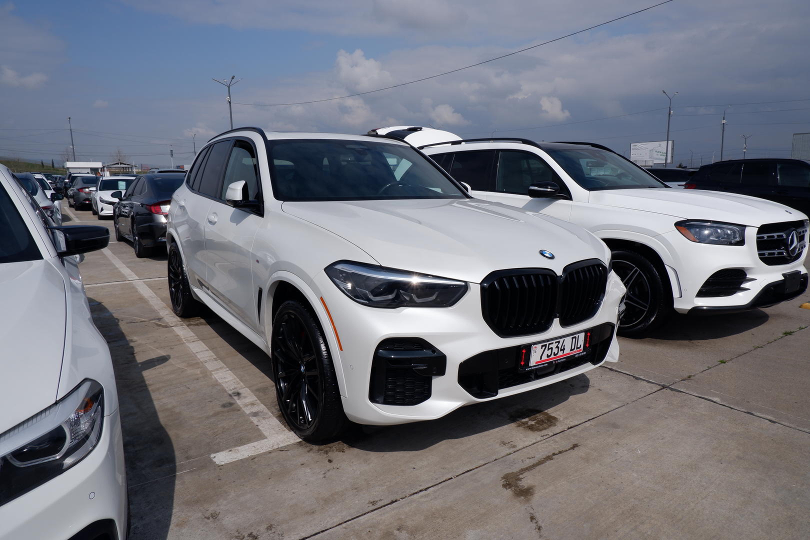 BMW X5 2021 — photo 2