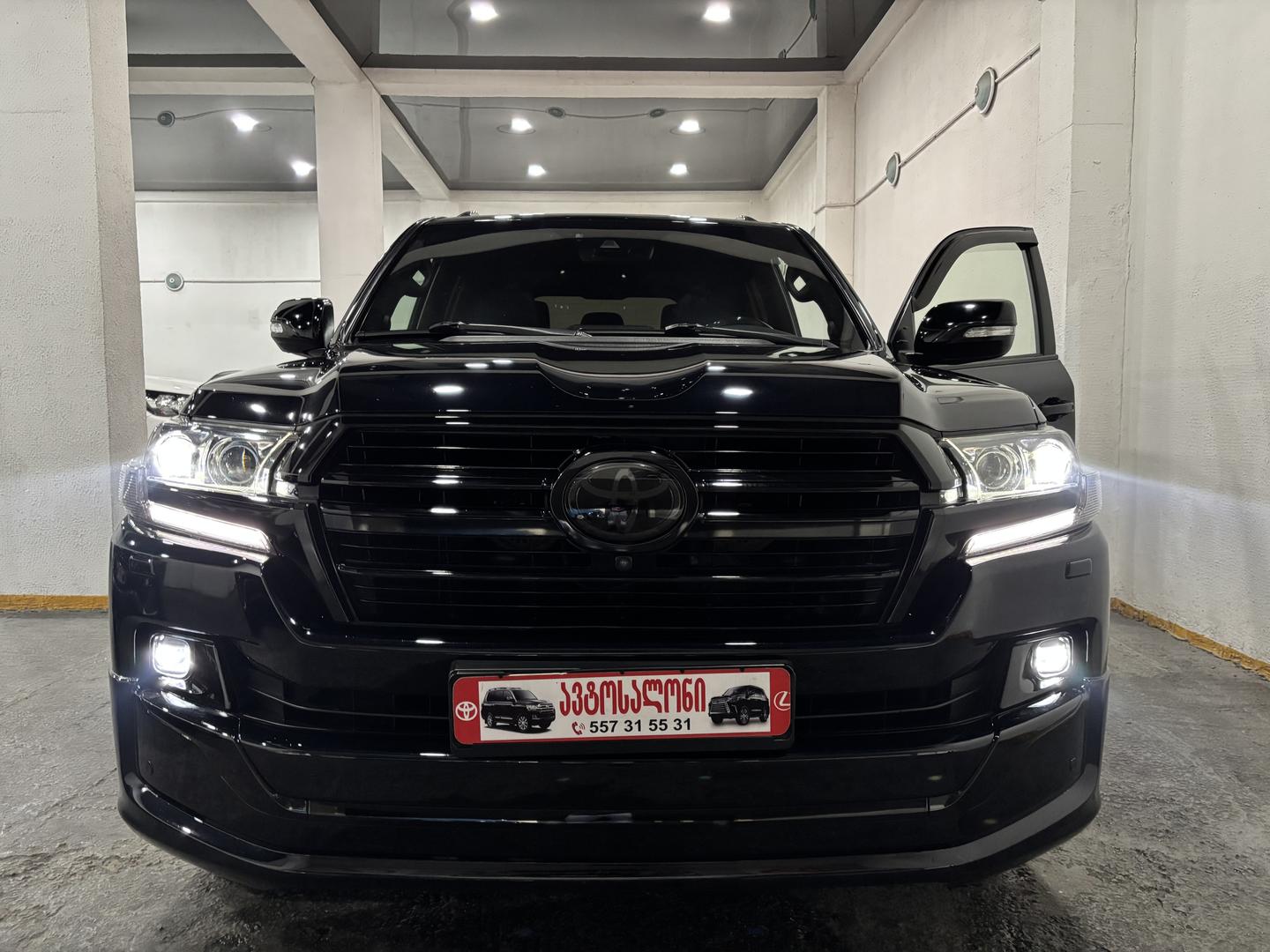 Toyota Land Cruiser 200