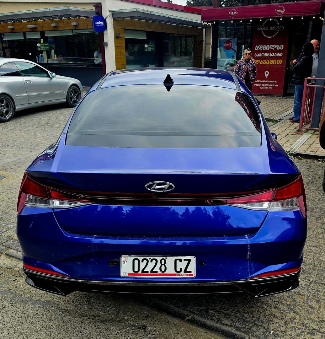 Hyundai Elantra 2022 — photo 2