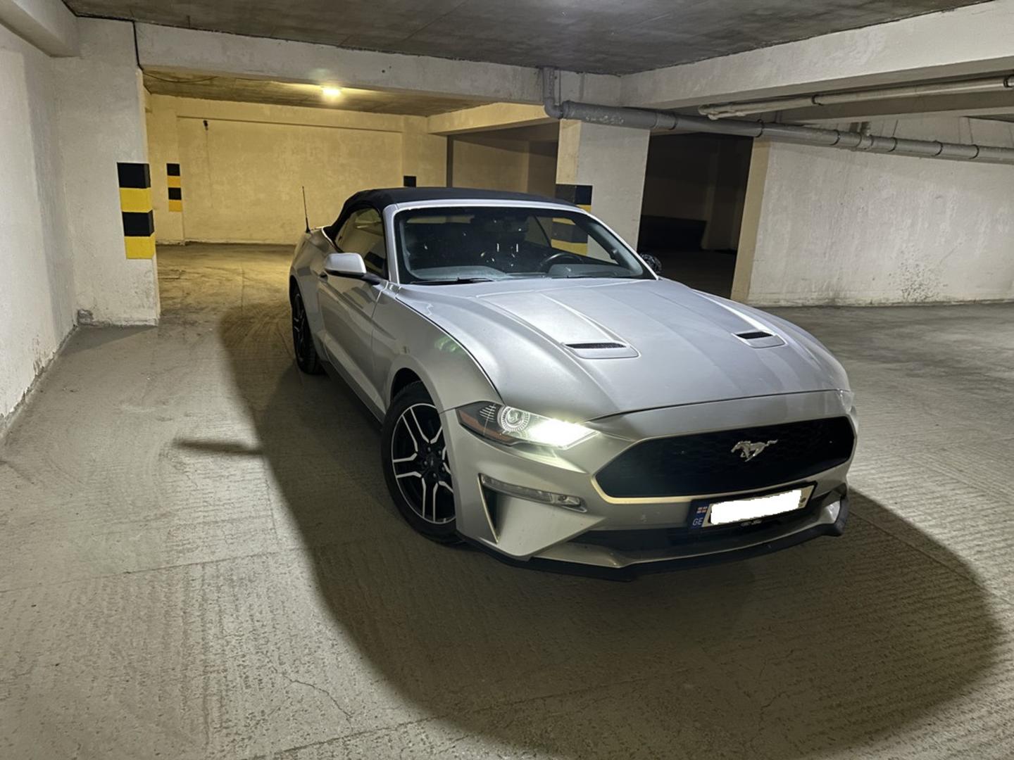 Ford Mustang 2018 — photo 2