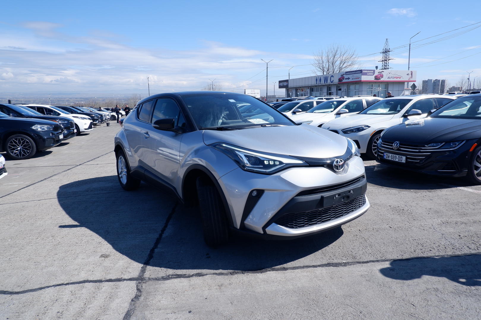 Toyota C-HR 2022 — photo 2