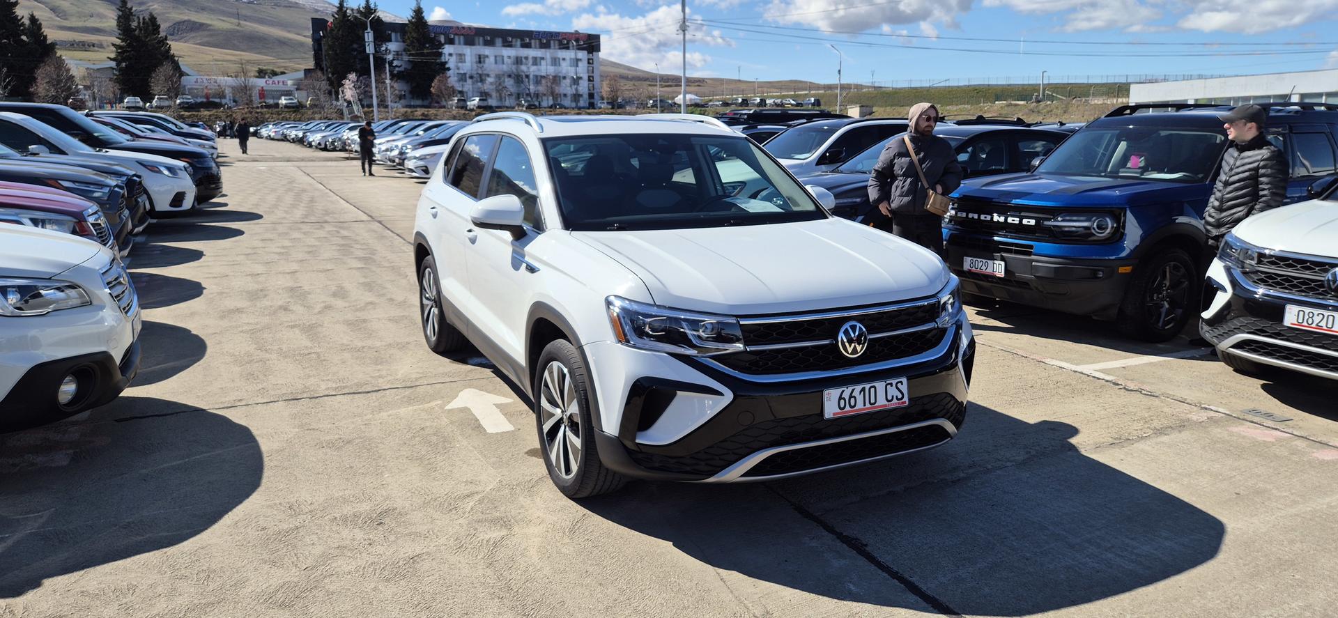 Volkswagen Taos
