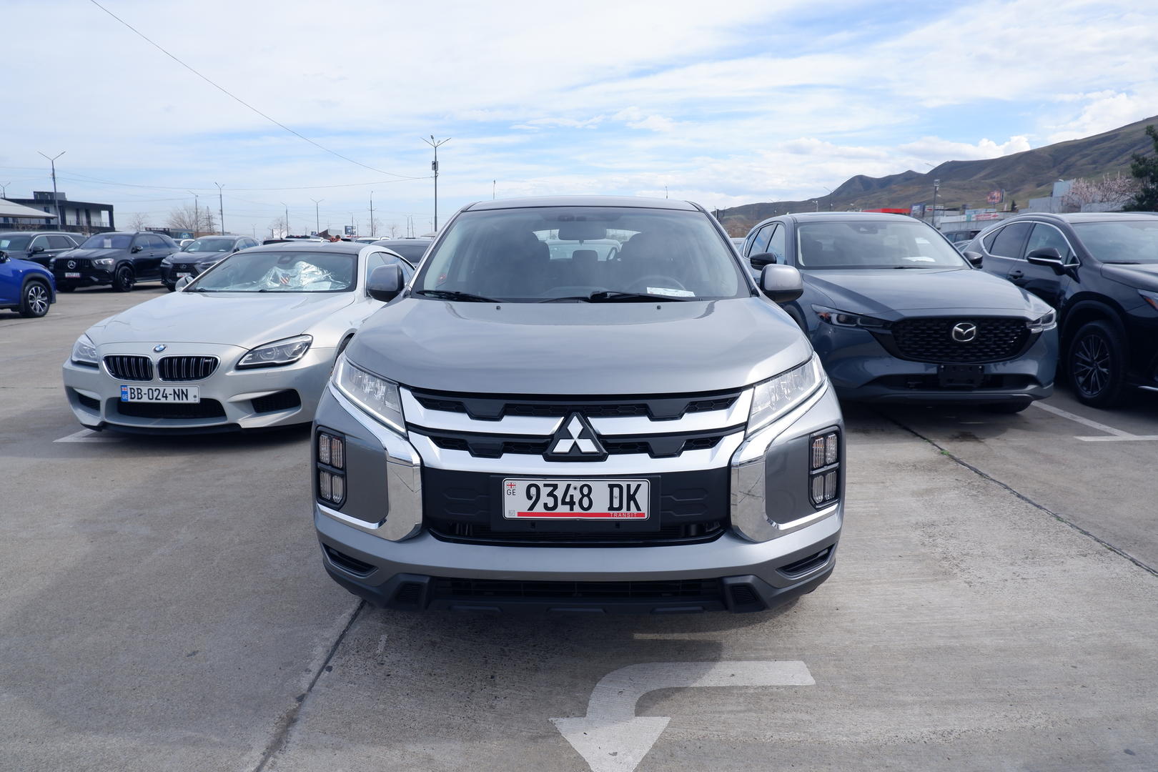 Mitsubishi Outlander Sport 2023 — photo 2
