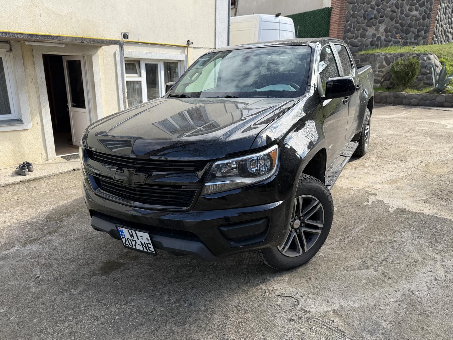 Chevrolet Colorado 2019 — photo 2