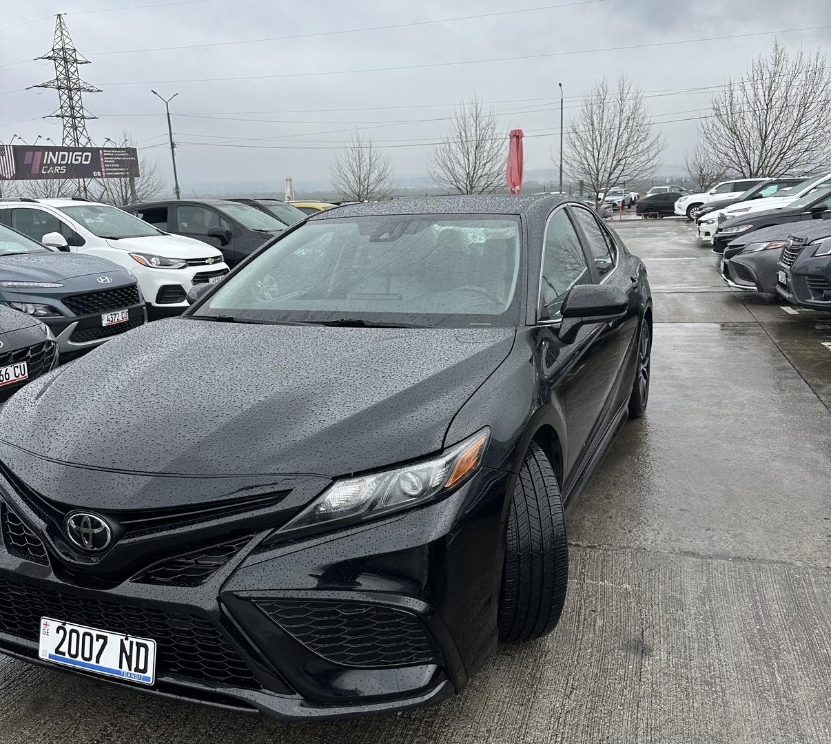 Toyota Camry 2021 — photo 2