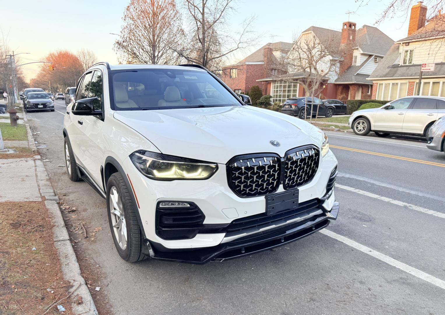 BMW X5 2018 — photo 2