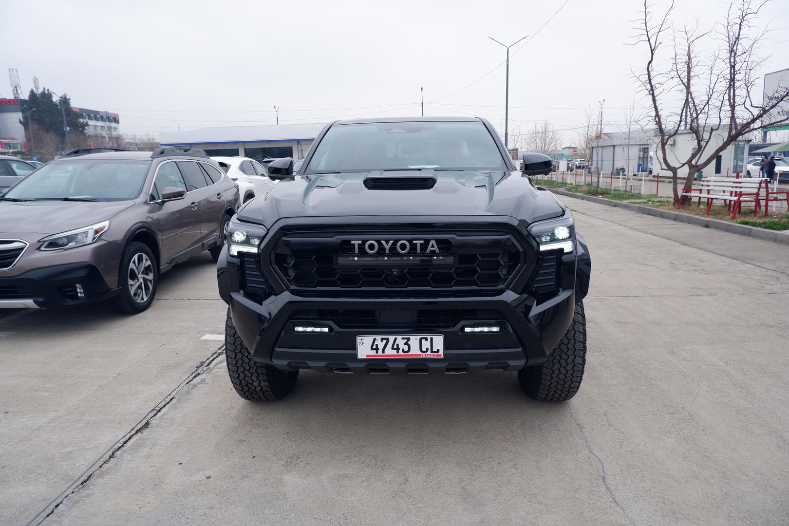 Toyota Tacoma 2024 — photo 2