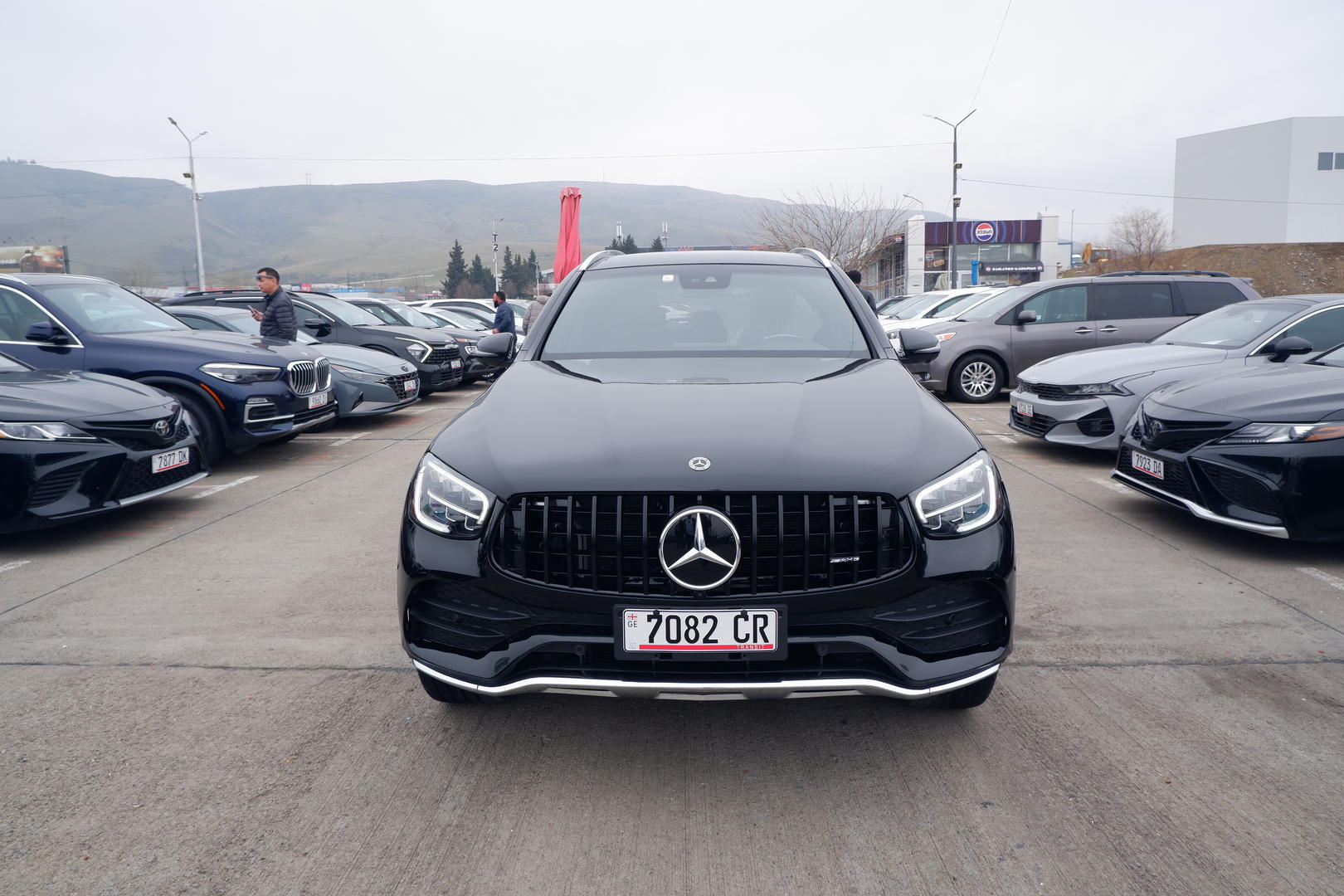 Mercedes-Benz GLC 300 2022 — photo 2