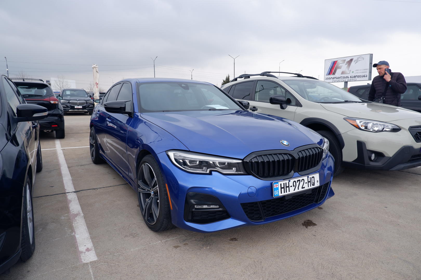 BMW 330 2019 — photo 2