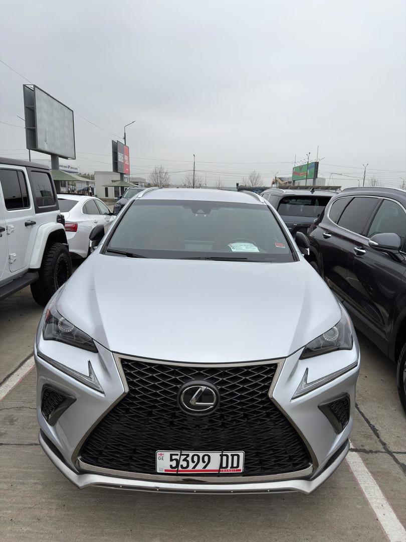 Lexus NX 300
