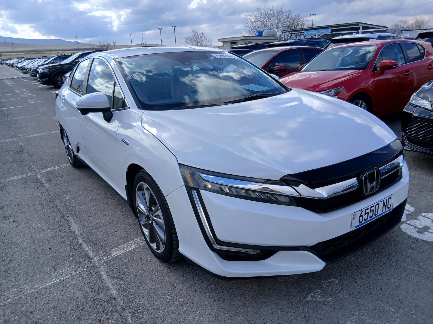 Honda Clarity 2018 — photo 2