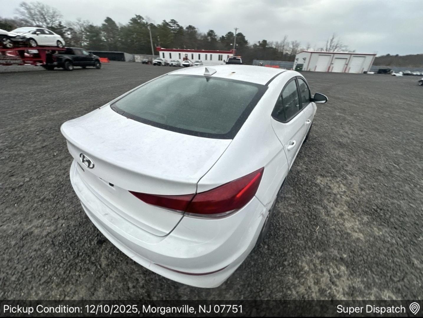 Hyundai Elantra 2018 — photo 2