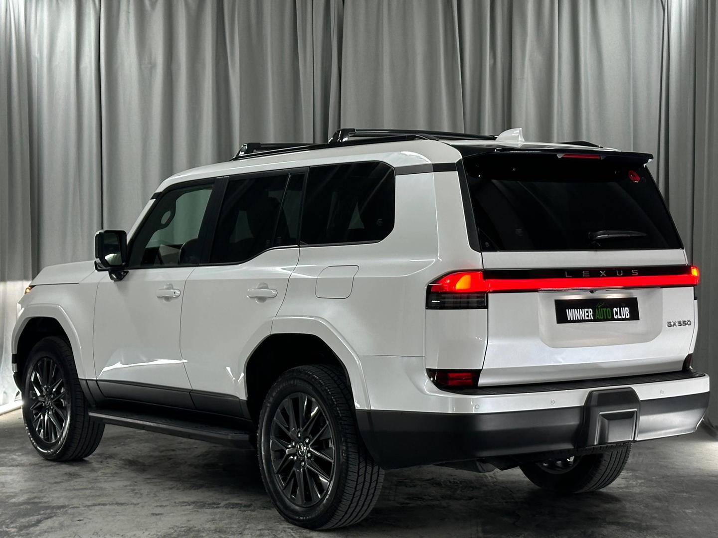 Lexus GX 550 2024 — photo 2