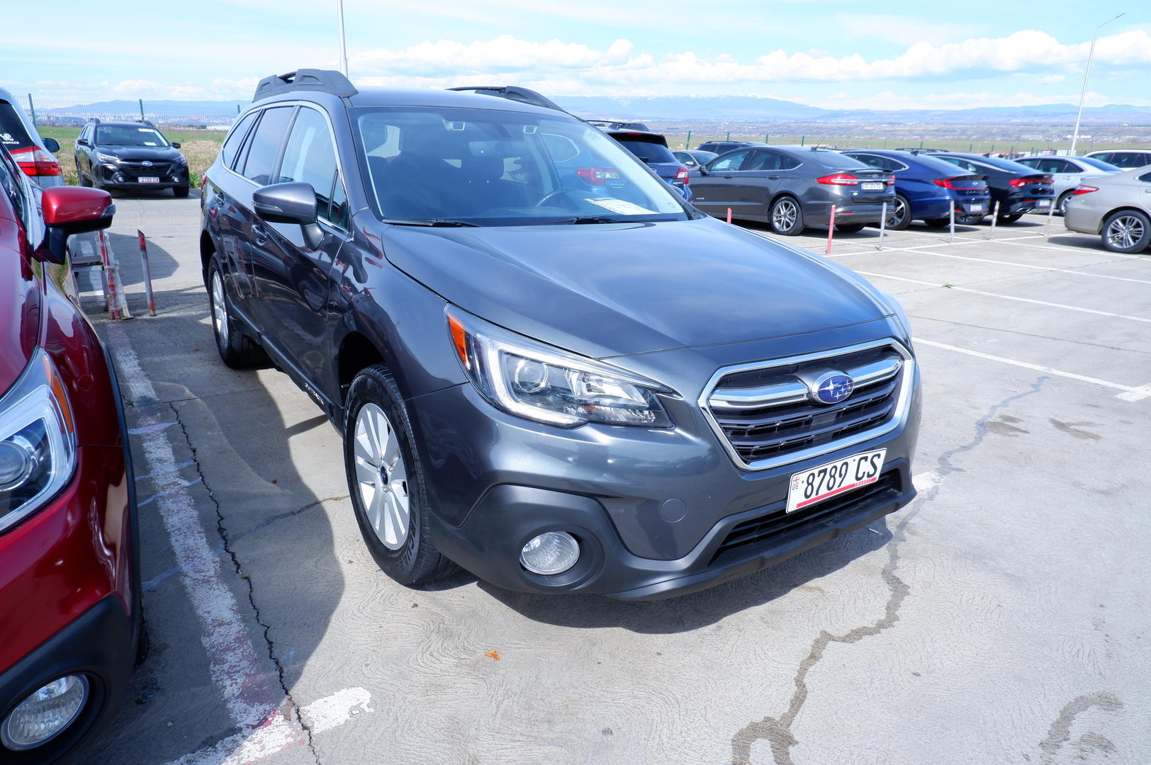 Subaru Outback 2019 — photo 2