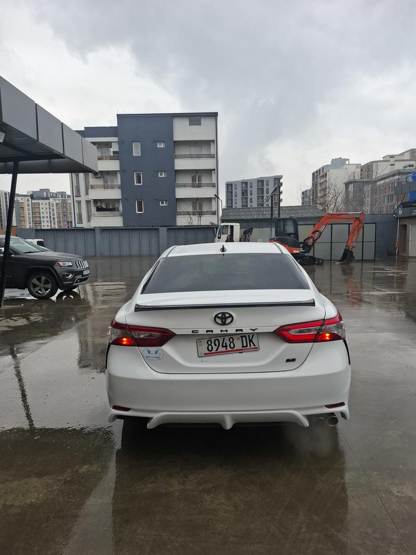 Toyota Camry 2027 — photo 2