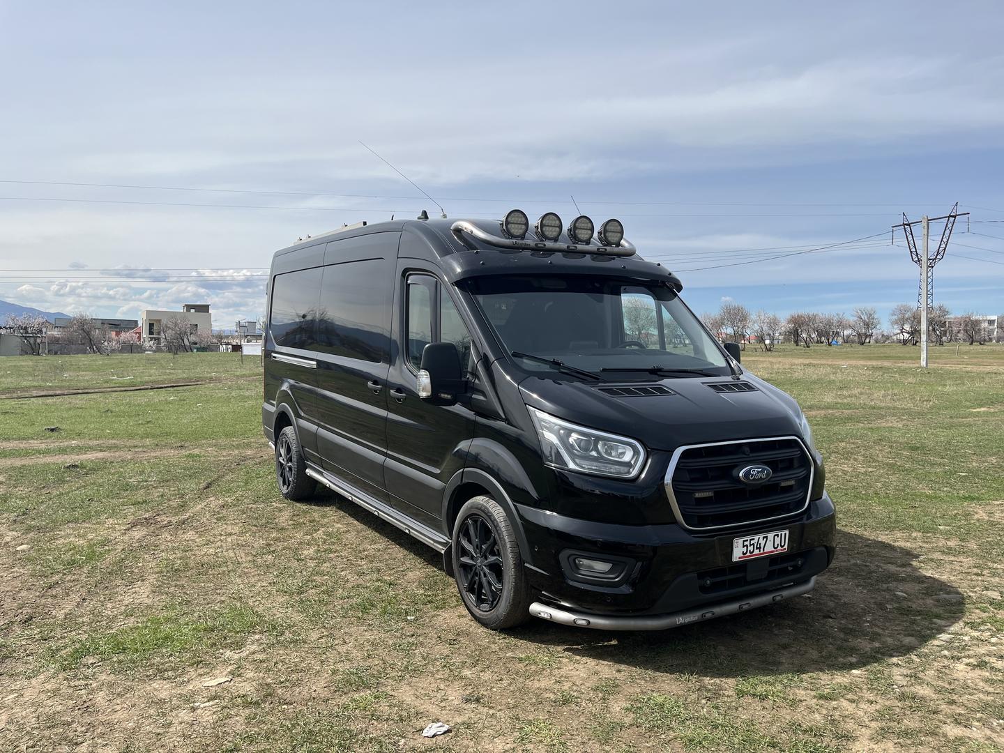 Ford Transit 2021 — photo 2