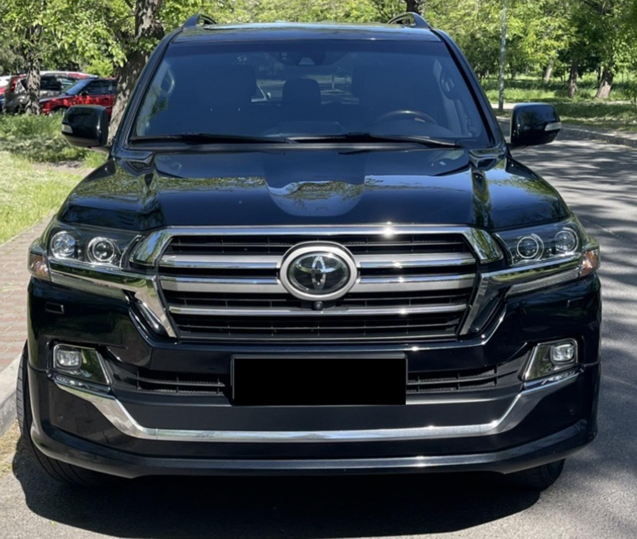 Toyota Land Cruiser 200