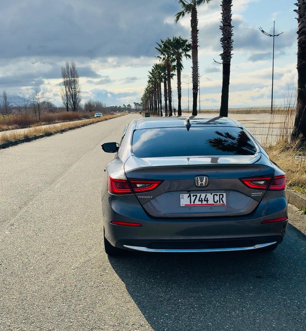 Honda Insight 2019 — photo 2