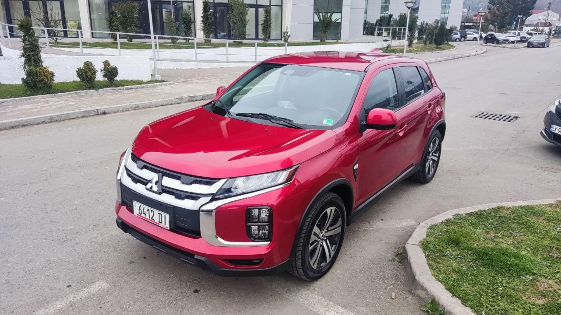 Mitsubishi Outlander Sport 2022 — photo 2
