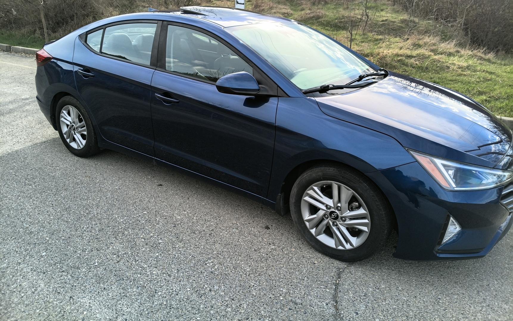 Hyundai Elantra 2020 — photo 2