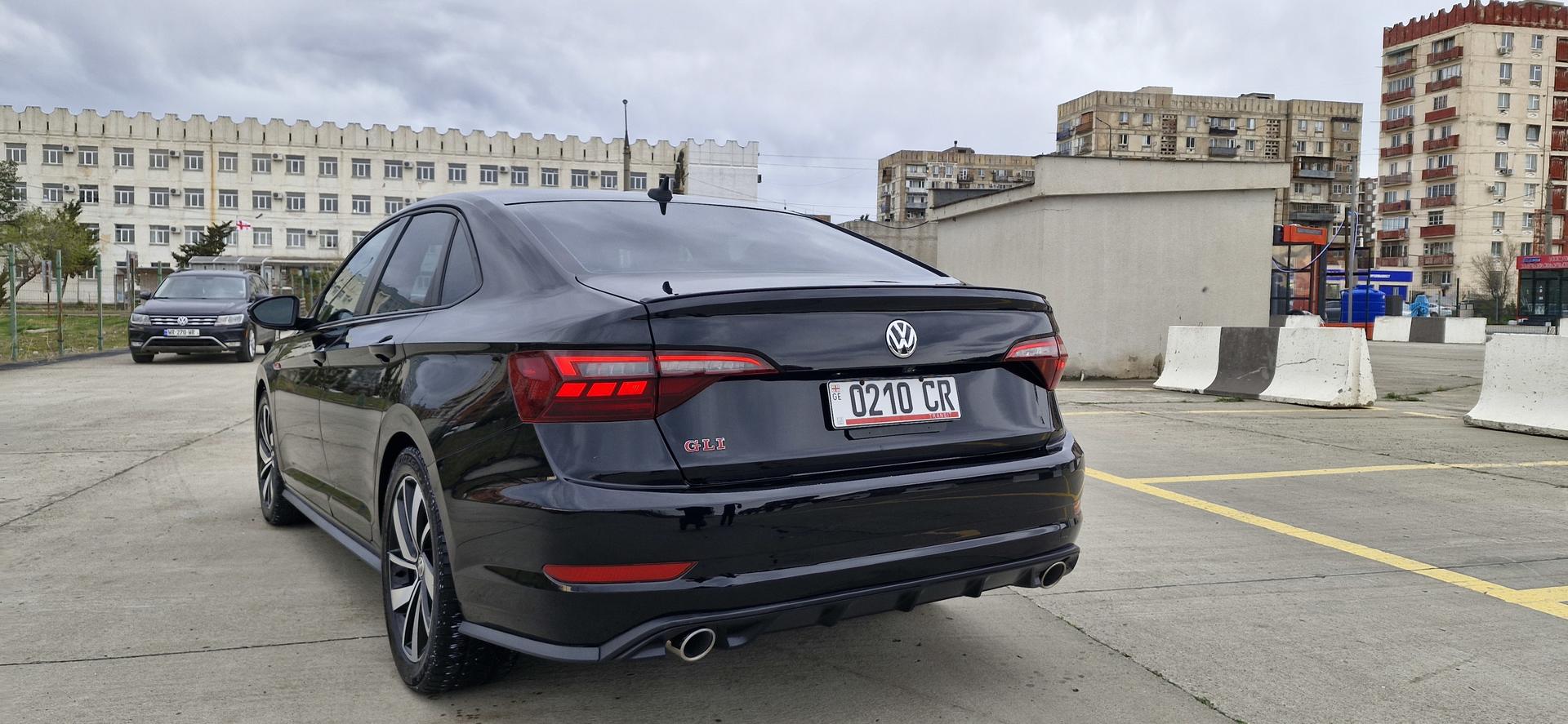 Volkswagen Jetta GLI 2021 — photo 2