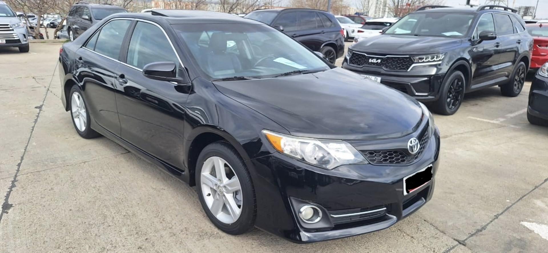 Toyota Camry 2014 — photo 2