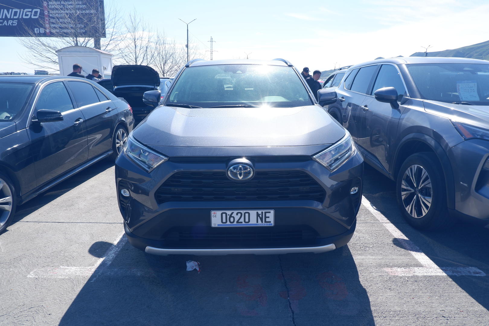 Toyota RAV4 2021 — photo 2