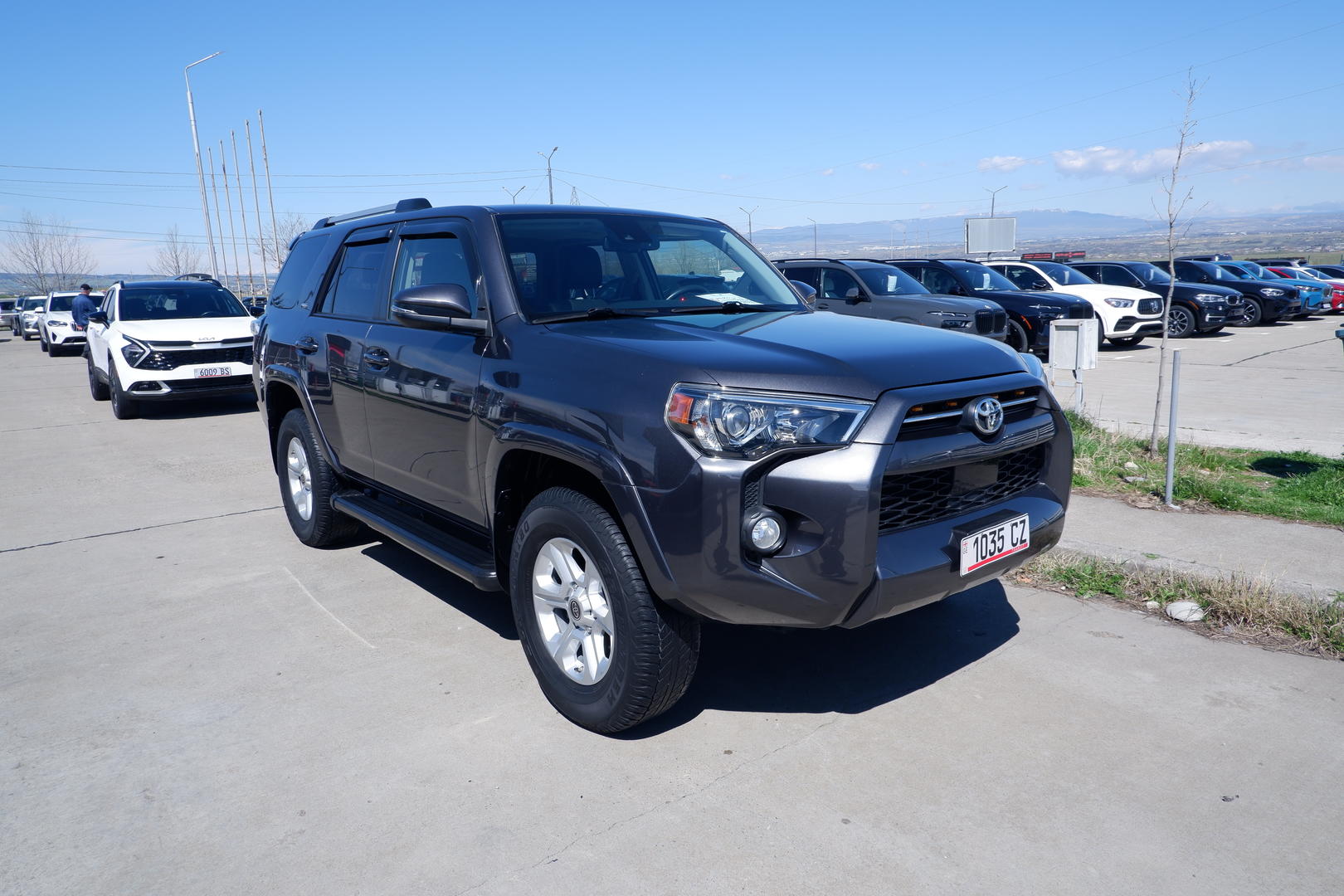 Toyota 4Runner 2020 — photo 2