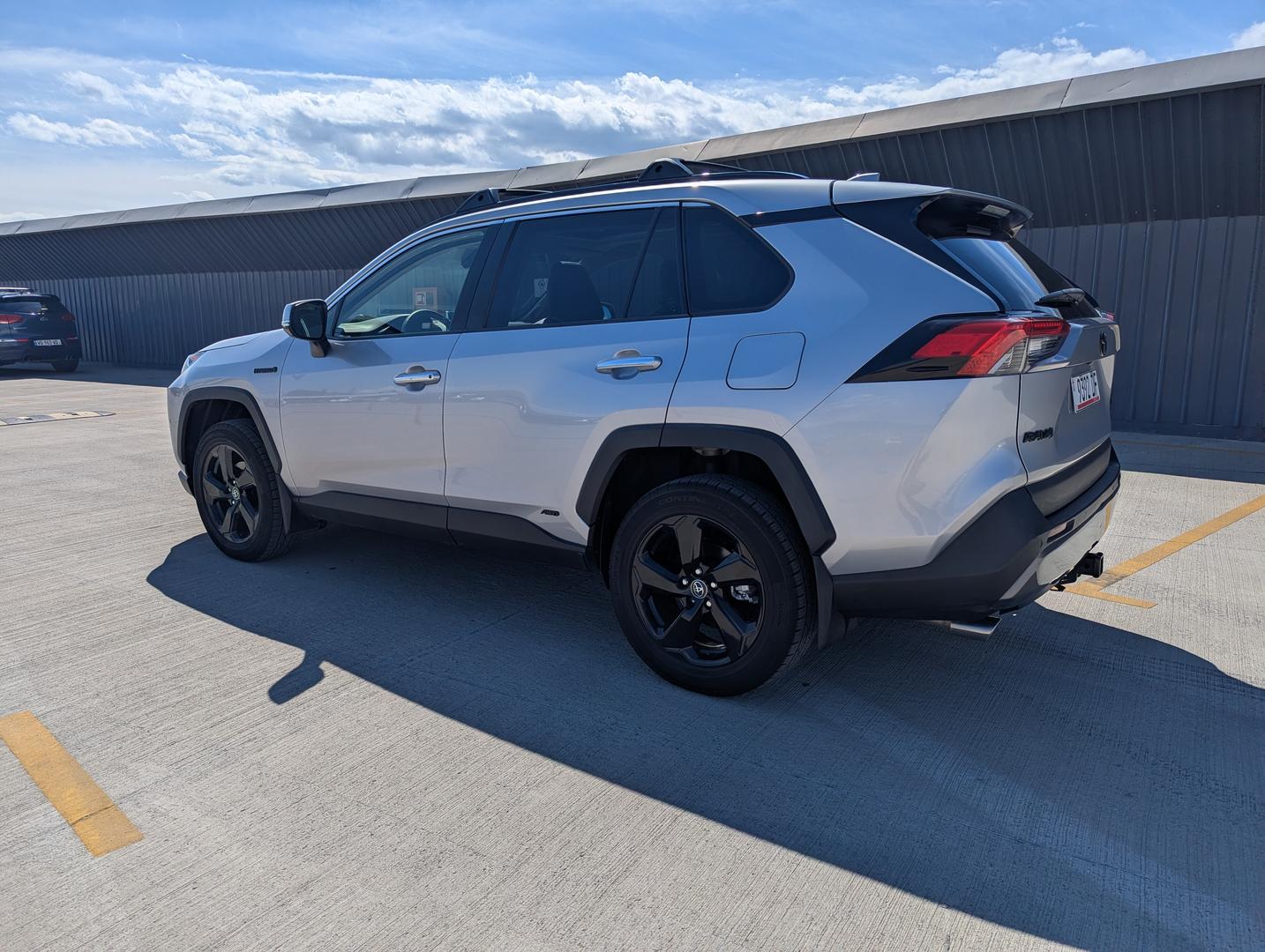 Toyota RAV 4 2020 — photo 2