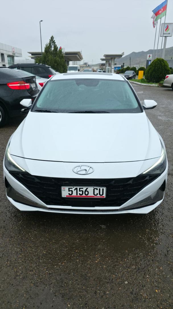 Hyundai Elantra 2022 — photo 2