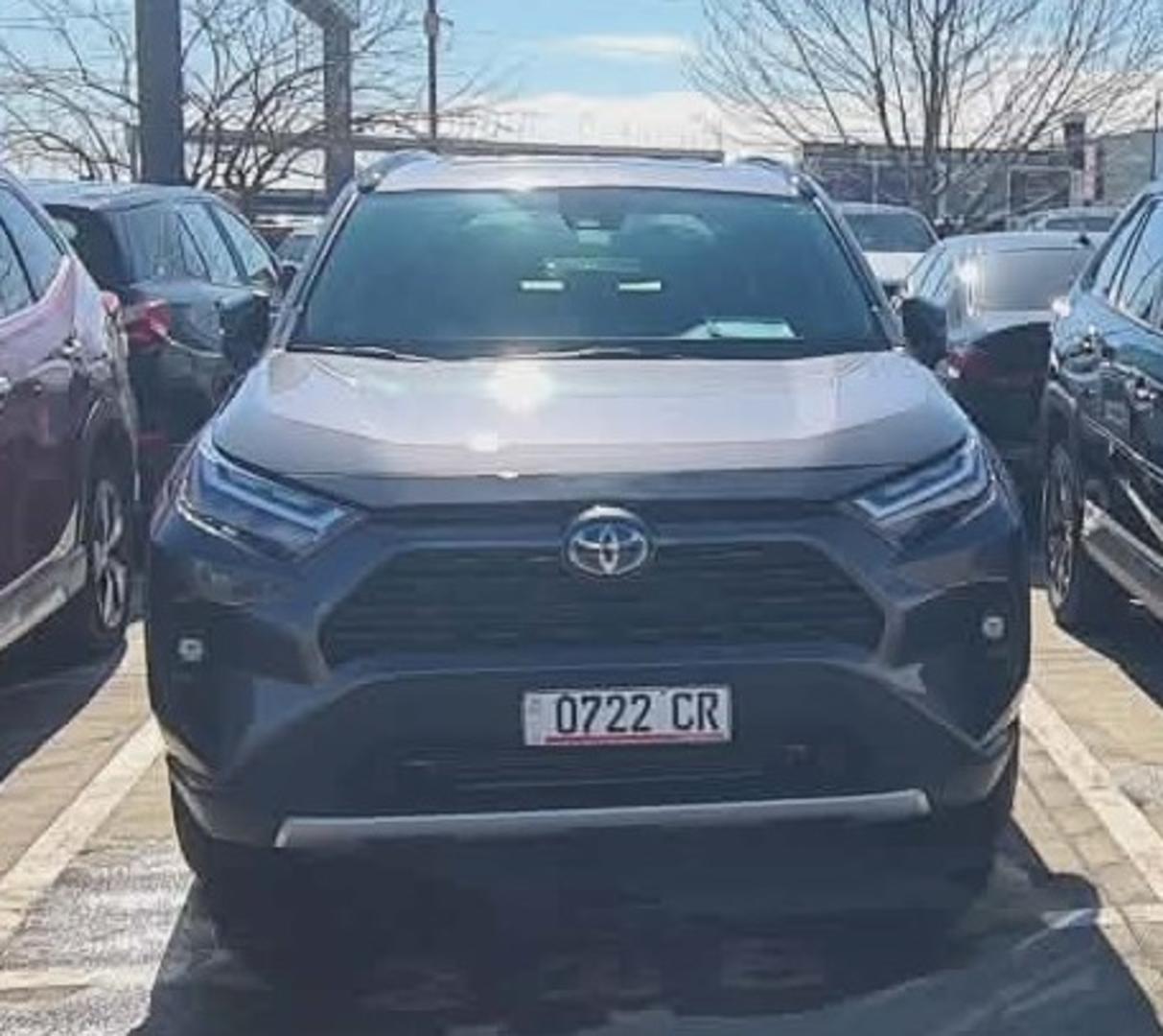 Toyota RAV4 2022 — photo 2