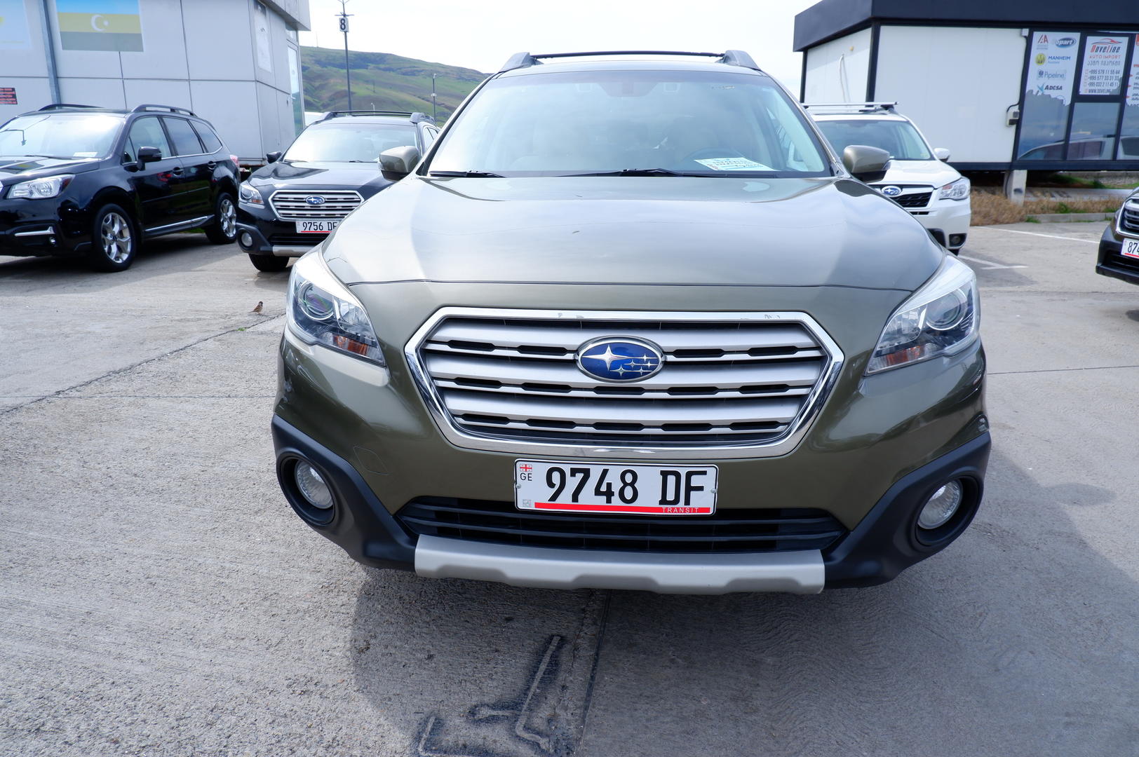 Subaru Outback 2017 — photo 2