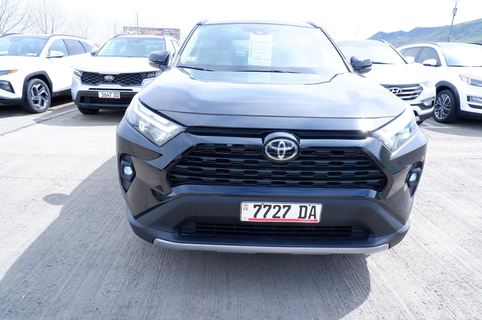 Toyota RAV4 2022 — photo 2