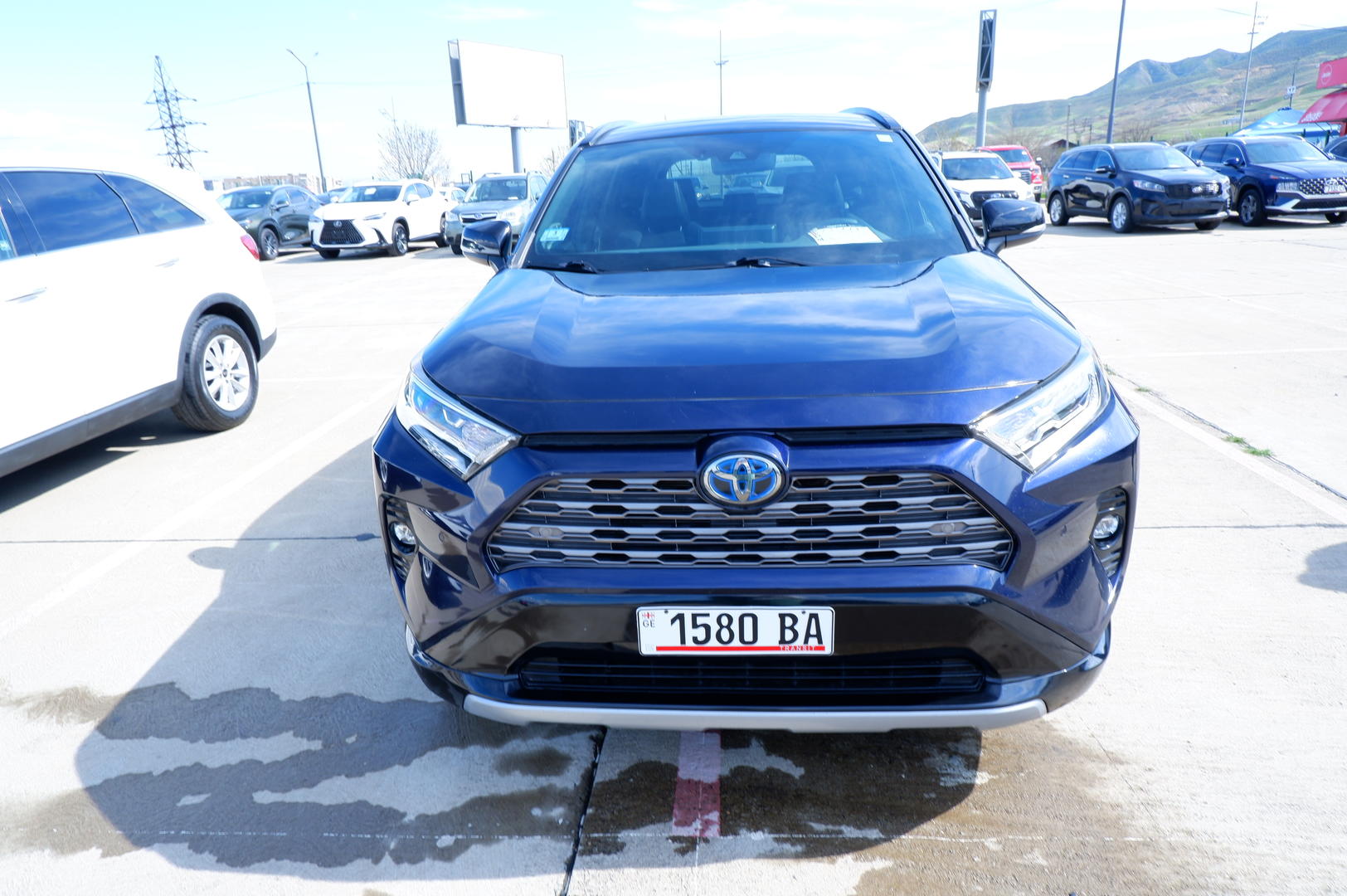 Toyota RAV4 2021 — photo 2